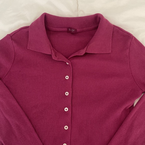 Brandy Melville John galt button up ribbed cropped long sleeve top - Picture 2 of 3